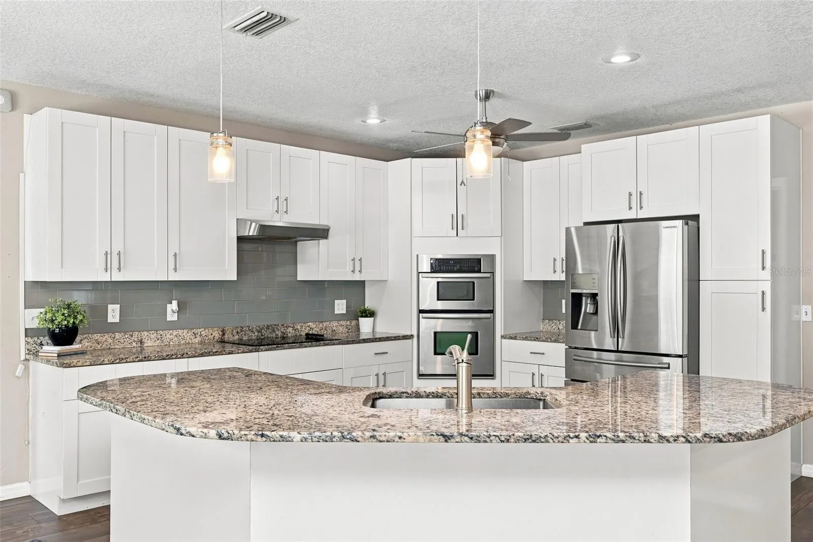 Stunning Kitchen!