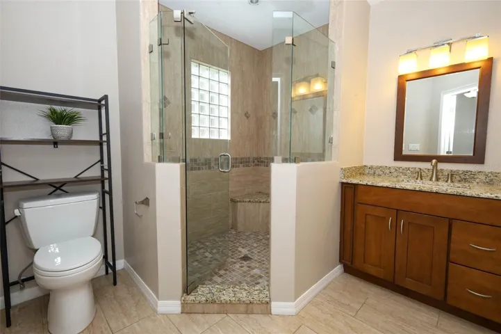 En Suite downstairs
