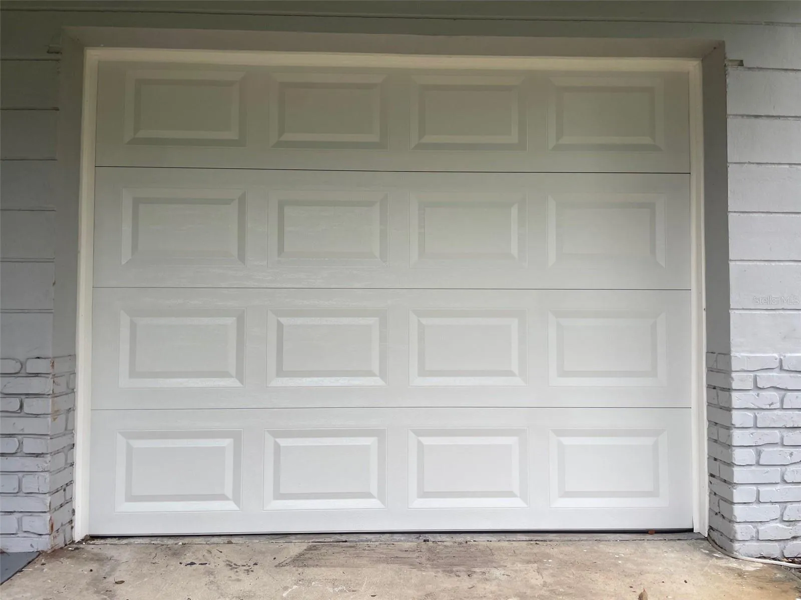 Brand-new garage doorAugust 2026
