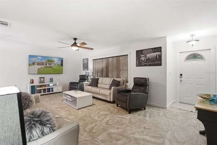 Bright and Spacious Living Room.