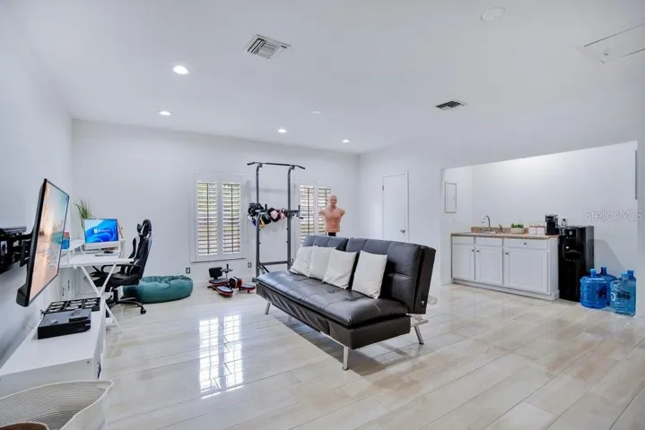 bonus room