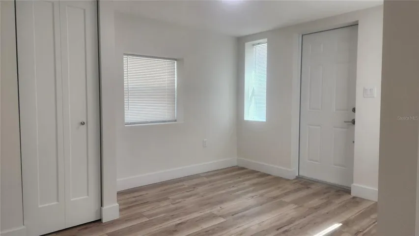 Foyer/Office