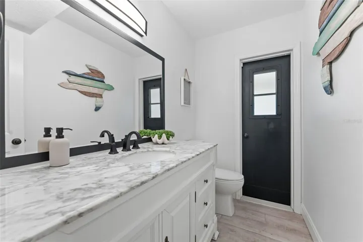 First floor half bathroom/pool bathroom