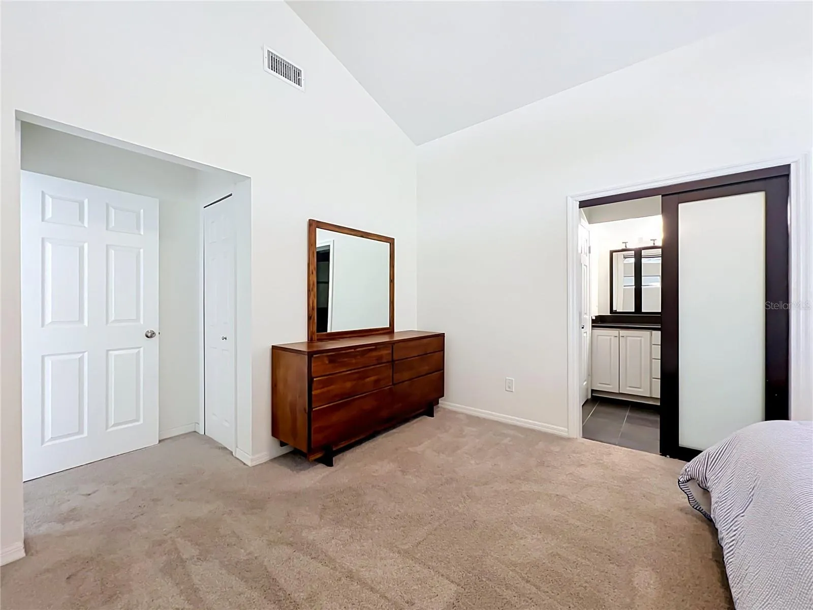 Primary Bedroom with En-suite bathroom