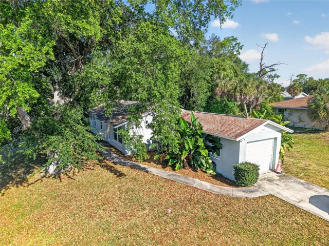 Corner lot