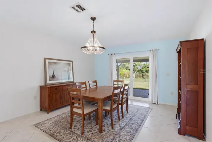 Virtually Staged Dining Room