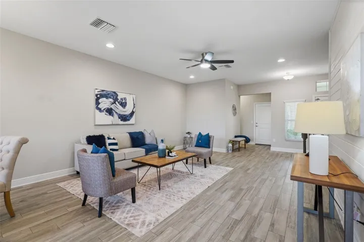 Large living Room