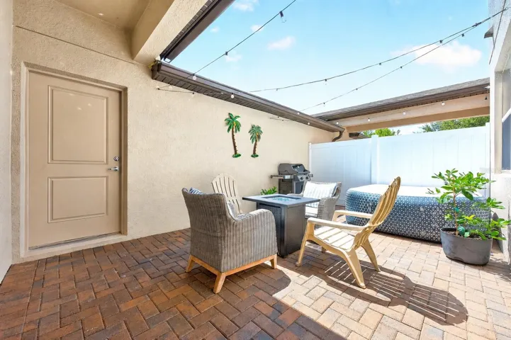 Courtyard Patio.