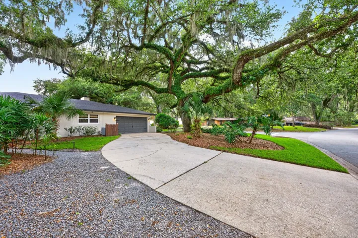 Long driveway, ample parking.