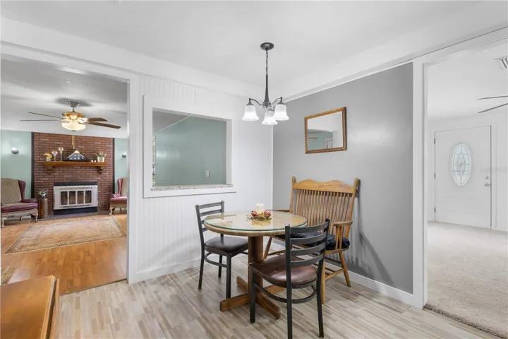 Breakfast area