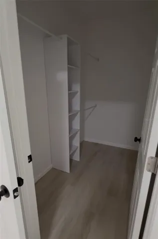 Walking closet