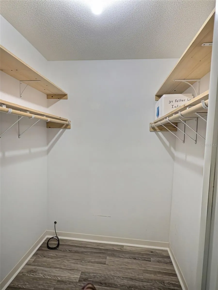 Closet 1