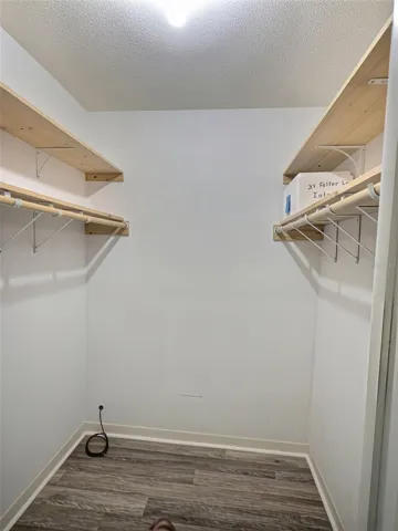 Closet 1