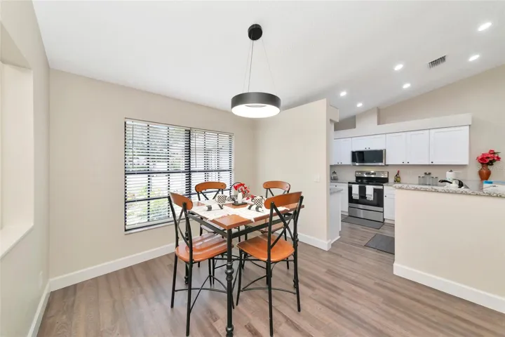dining room to kitchen