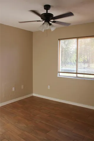 2nd bedroom front of house