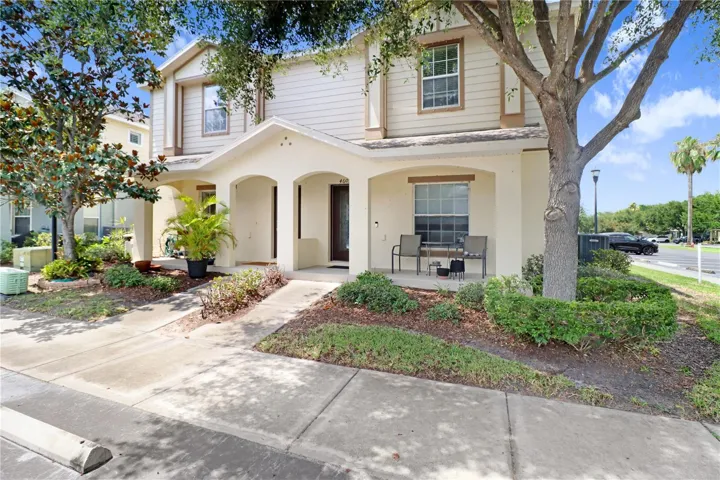 Front view of 4605 Somerset Hill Ln