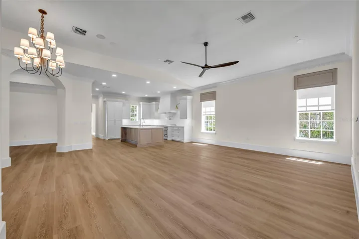 Kitchen/ family room