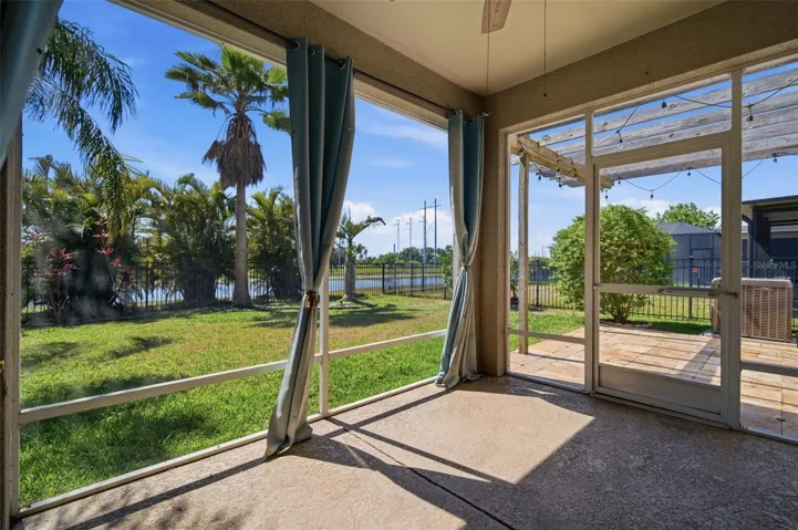 Back Lanai
