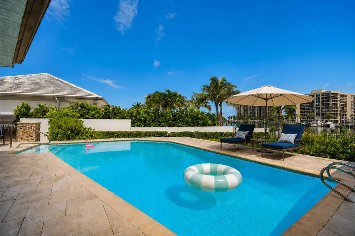 pool area