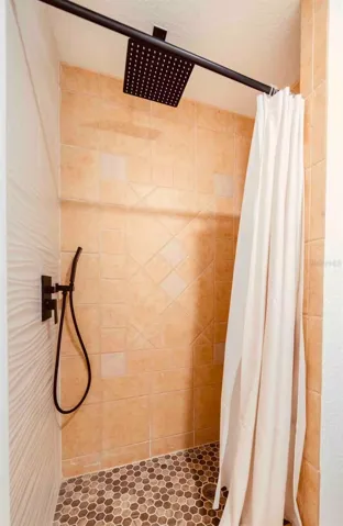 Shower Bathroom 3
