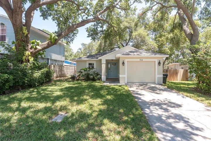 Beautifully Updated Largo Home