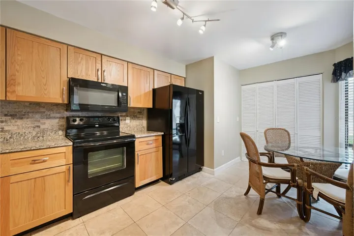 Kitchen and Kitchen Nook