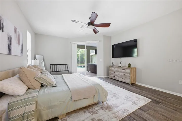 Msaster Bedroom