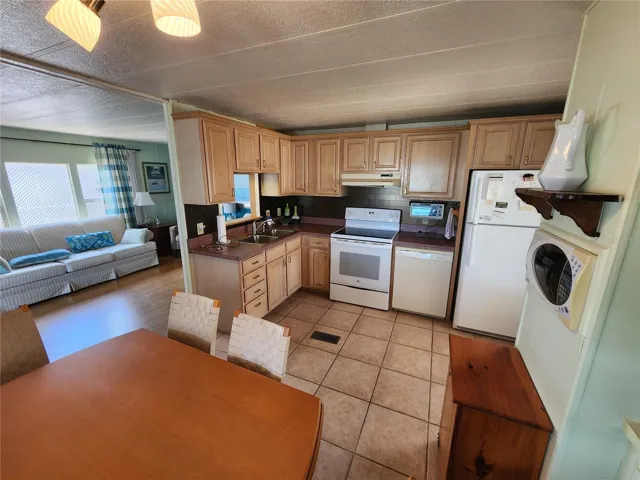 Open Kitchen