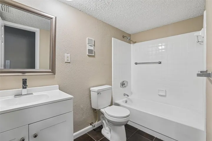 Hall Bath.