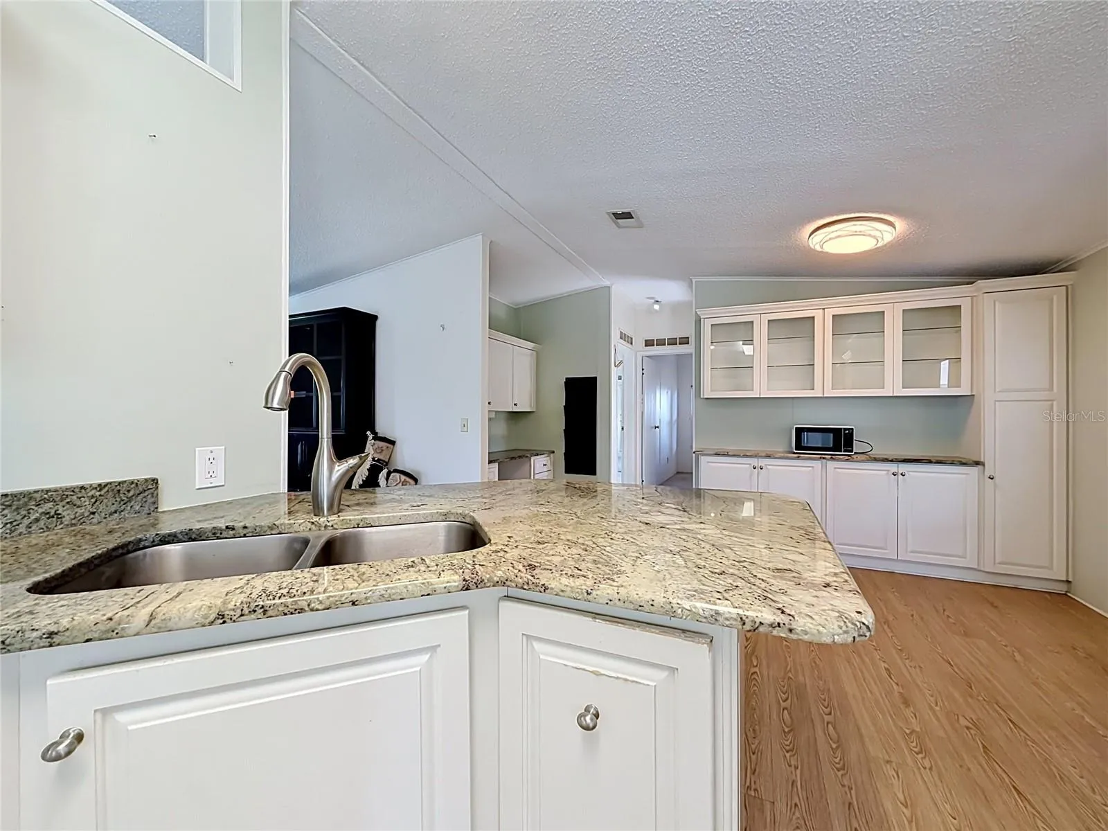 Kitchen to Nook