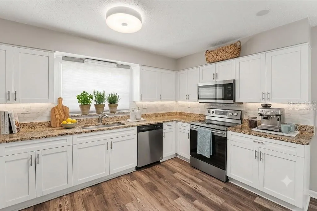 Virtually Staged Chef's Kitchen