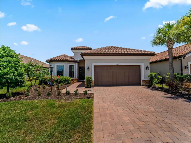 Welcome home to the well-sought-after Esplanade at The Heights.