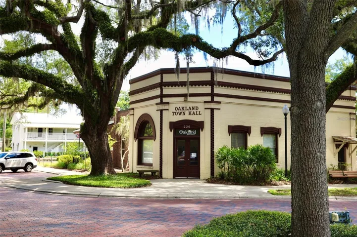 Oakland Town Hall