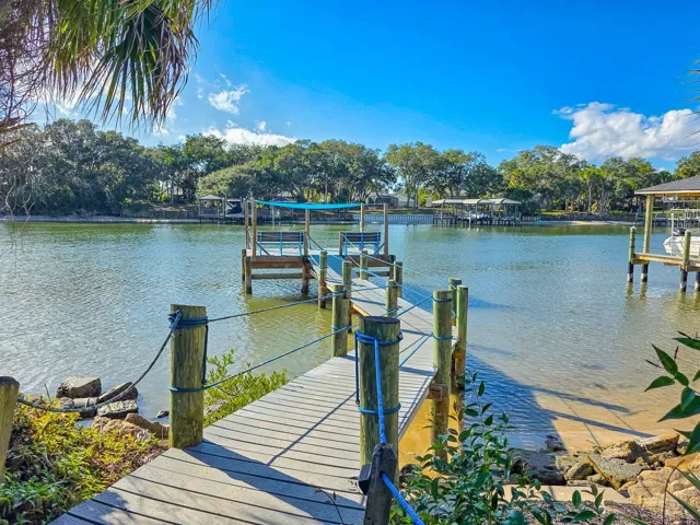 Community Dock