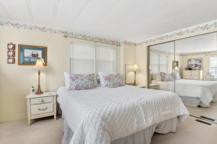 Large Master bedroom with lots of storage