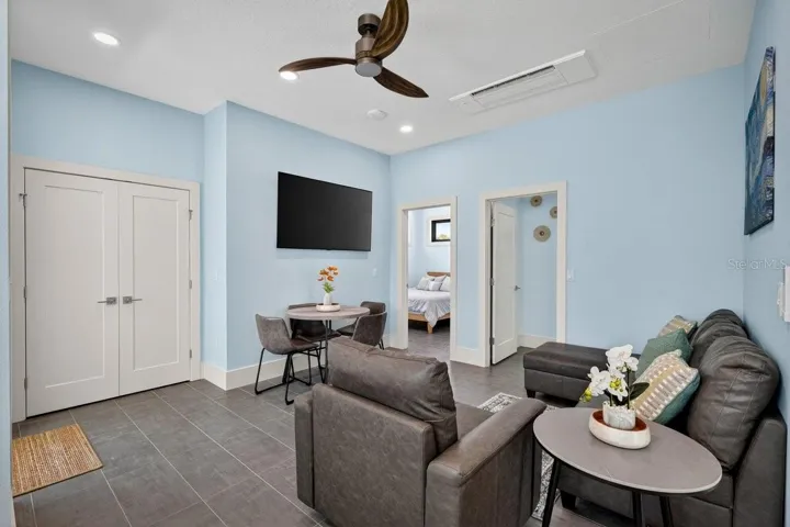 1st floor Living Room