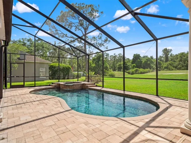 Florida Living at it's Finest!