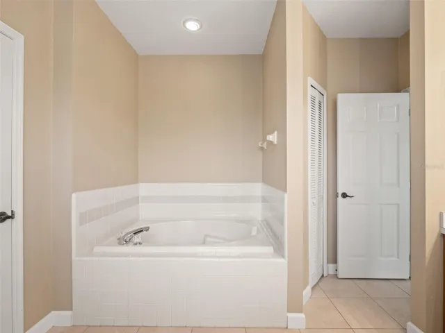Garden soaking tub.