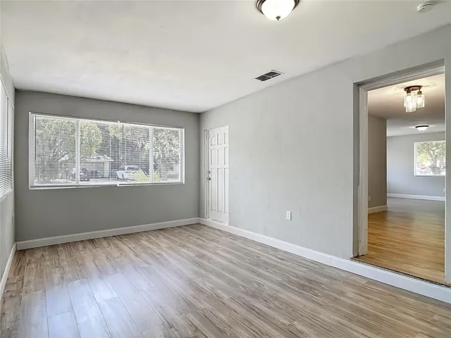 the bonus room has a large window