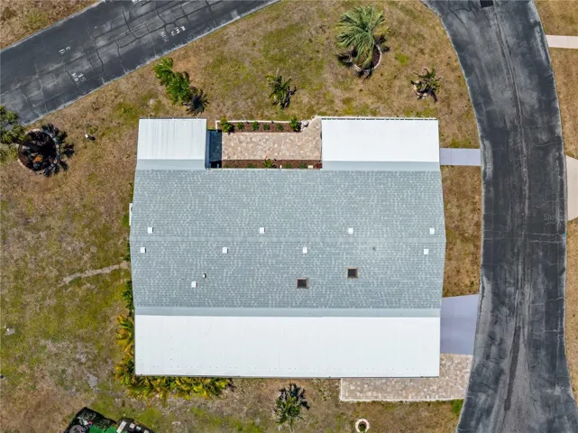 Aerial view/shingle roof