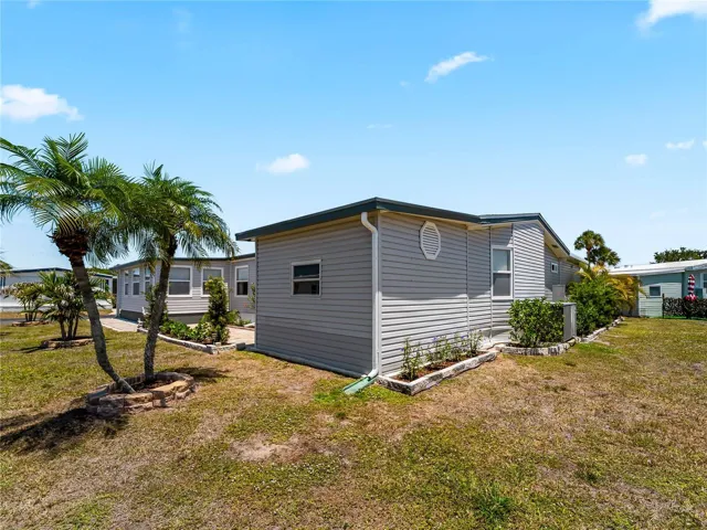 Rear view/2nd shed