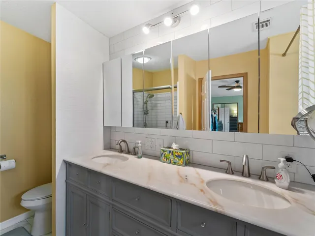 Primary ensuite bathroom