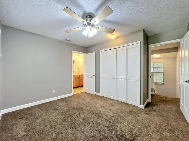 2nd Bedroom Second Story with access to Bathroom with Tub