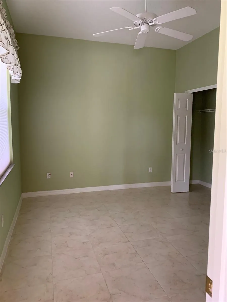 guest room without furniture