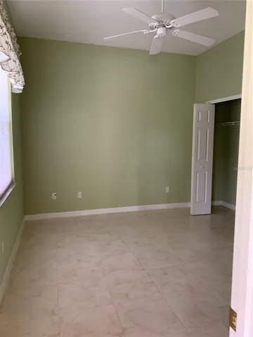 guest room without furniture
