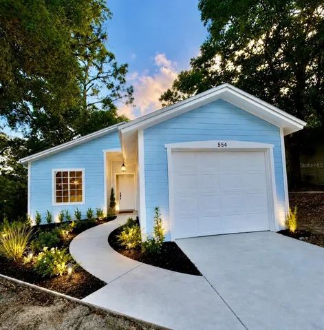 EXTERIOR FRONT