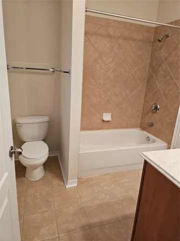 2 bathroom/jack and jill