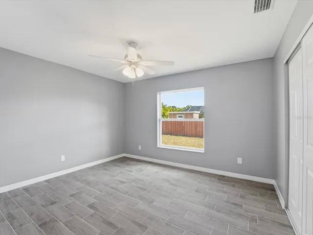 Guest bedroom #1