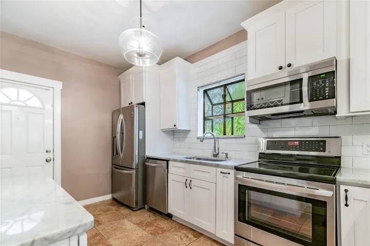 Kitchen & Wine Bar