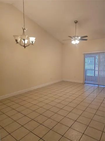 Dining/living room